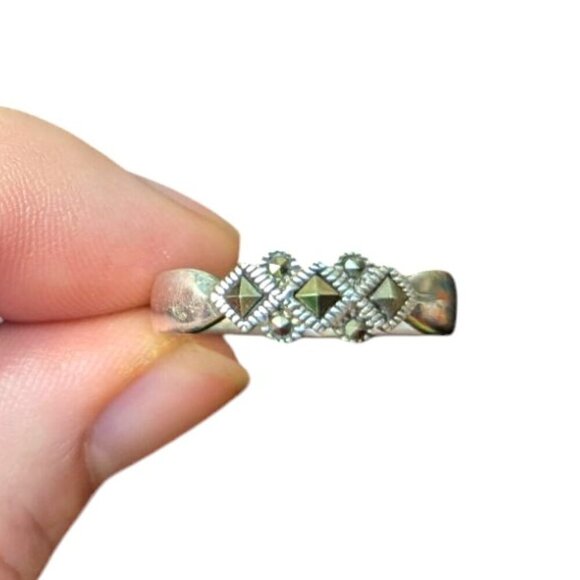 Estate Dainty Marcasite Ring Sterling Silver Minimalist Thin Victorian 925 - Picture 2 of 7